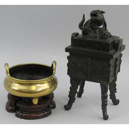 An early 20th Century Chinese bronze fang ding vessel
