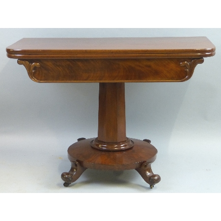 A William IV mahogany tea table